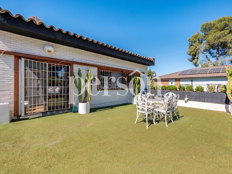 Foto f33a2663-39cd-40c3-85ab-1aa3806adbe4. Casa amb calefacció piscina a La Cañada Paterna
