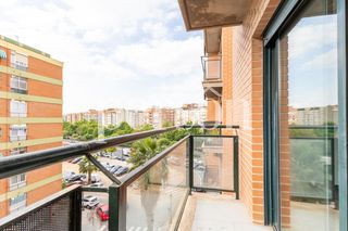 Pis a Safranar. Exclusiva vivienda con terraza en patraix  luminosa, funcional y