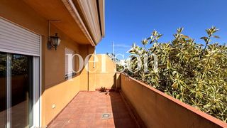 Affitto Casa in Nuevo Centro. Casa adosado en puerto de sagunto