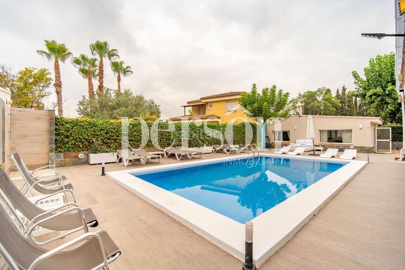 Foto 0ff36818-c8c2-45fb-9e20-917ad717447b. Casa amb calefacció aparcament piscina a Los Pinares-La Masia Bétera