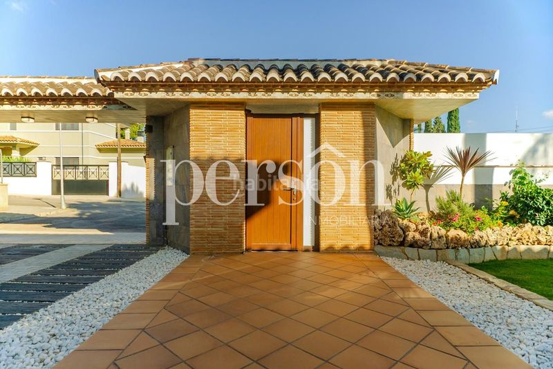 Foto 697854d0-fd20-48a2-996e-bfebe4410e4e. Casa amb calefacció aparcament piscina a Los Pinares-La Masia Bétera
