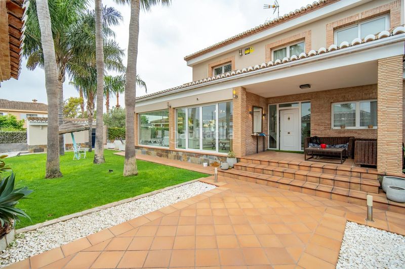 Foto a565baff-2178-4098-ba61-8ad9dd8882ee. Casa amb calefacció aparcament piscina a Los Pinares-La Masia Bétera