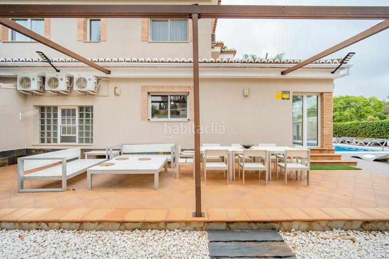 Foto bc45cf00-f652-4765-bead-16bfb007255f. Casa amb calefacció aparcament piscina a Los Pinares-La Masia Bétera