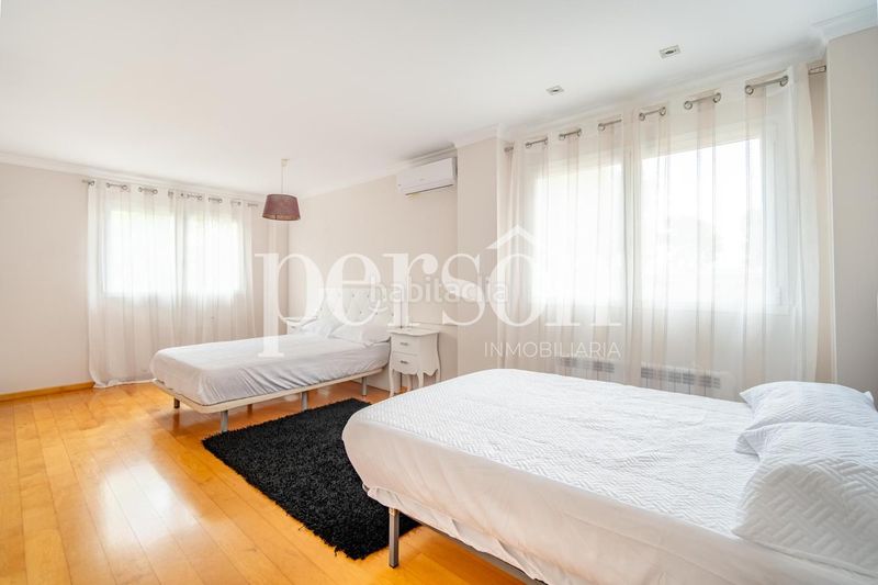 Foto d2f0c1bc-d0dd-43b4-b919-9780eaad76fa. Casa amb calefacció aparcament piscina a Los Pinares-La Masia Bétera