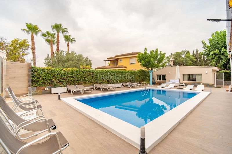 Foto ec95ed6f-82bf-4cb2-93ab-f31a6c855dd5. Casa amb calefacció aparcament piscina a Los Pinares-La Masia Bétera