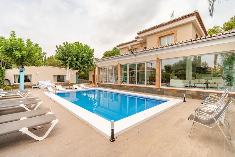 Foto f34ec779-1c41-468d-8701-eafcf43cadf8. Casa amb calefacció aparcament piscina a Los Pinares-La Masia Bétera