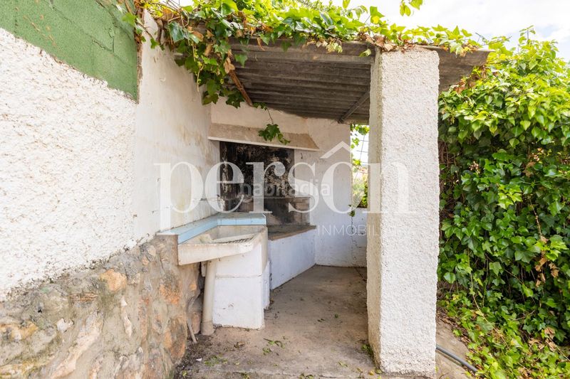 Foto f6710779-5402-4120-aae5-39d6c6afde4c. Casa amb aparcament piscina a Las Pedrizas Chiva