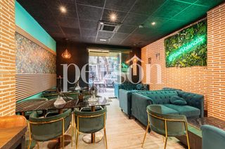 Traspàs Local Comercial a Gran Via. Traspaso de bar con ambientación musical en premium location cal