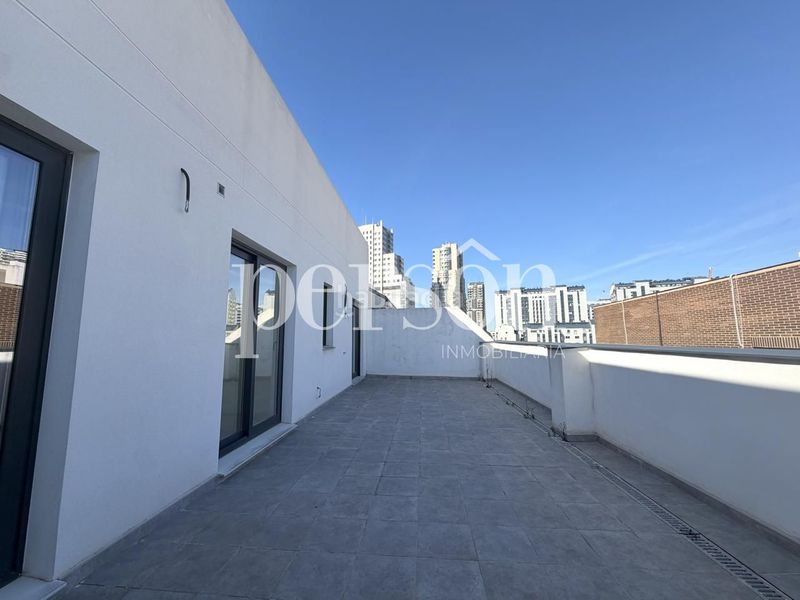 Foto f1039897-db94-4dcf-bb45-c8f87c140c57. Àtic amb aparcament a Barrio Benicalap Valencia
