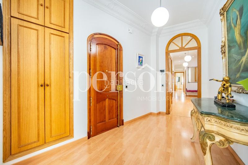 Foto 9f1c9342-57ae-43e1-84b2-d10a6a5dad21. Pis a Russafa Valencia
