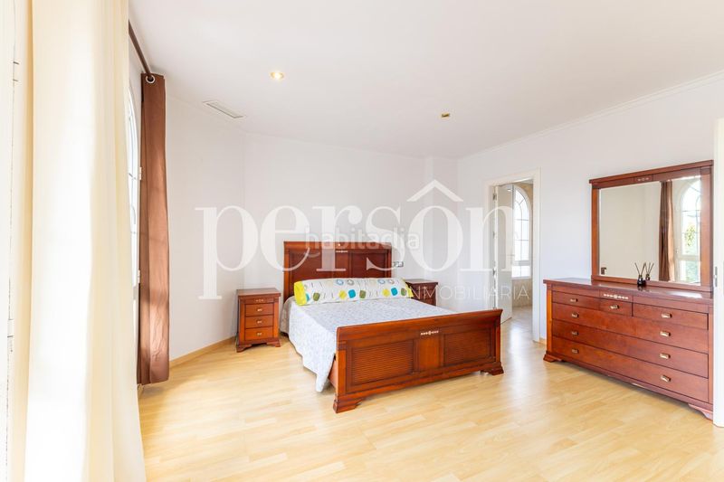 Foto 994c261a-273d-4641-9f28-fd46c2d2d158. Casa amb calefacció piscina a Montealegre Eliana (l´)