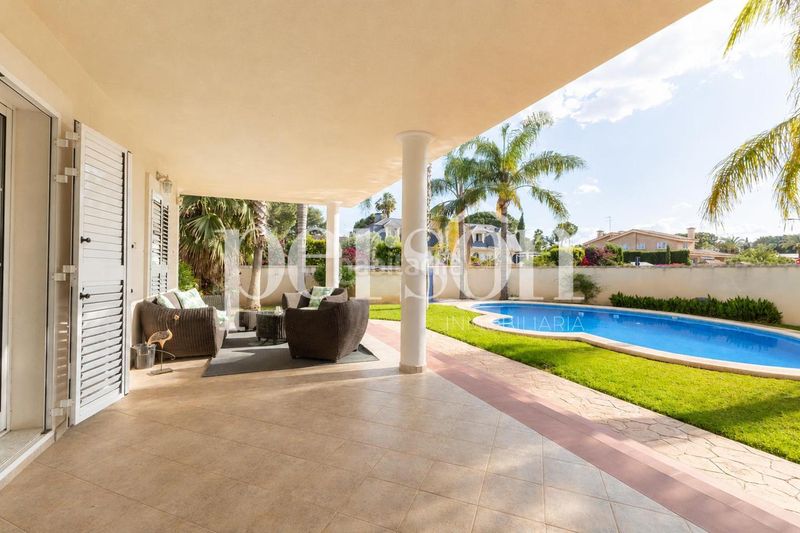 Foto d73351b8-1a05-41f3-90f7-821424b2089c. Casa amb calefacció piscina a Montealegre Eliana (l´)