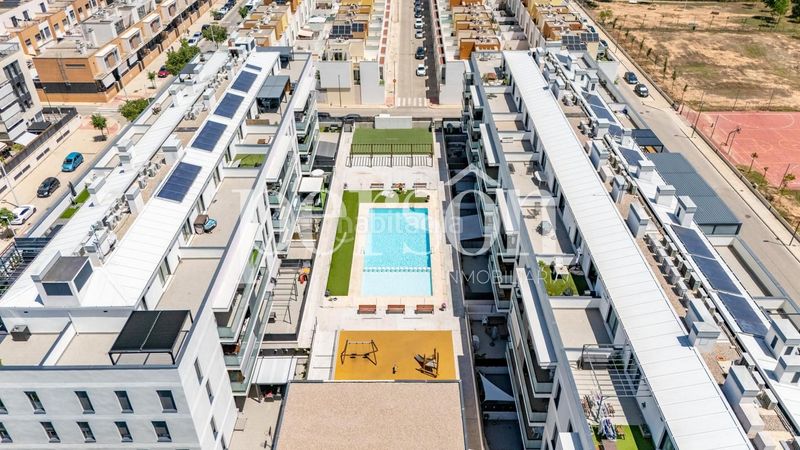 Foto b40c4cf6-5574-48ee-a9b4-f4858fa918e6. Dúplex amb calefacció aparcament piscina a Núcleo Urbano Pobla de Vallbona (la)