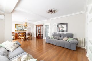 Affitto Appartamento in Mont Olivet. Piso en alquiler junto al parque gulliver