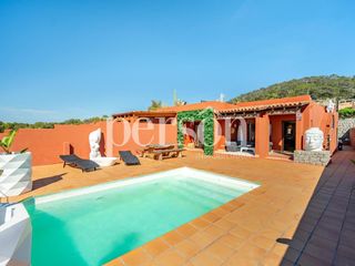 Casa a Cala Vedella-Cala Tarida. Casa en ibiza en cala molí