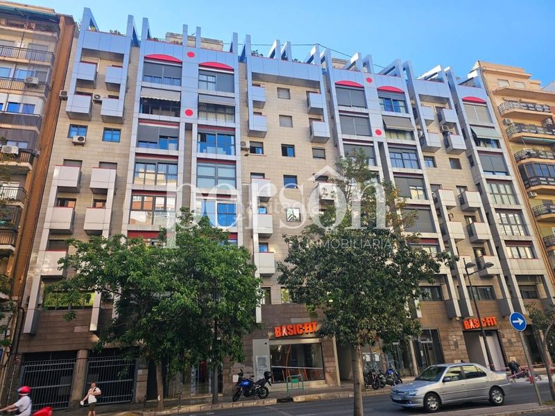Foto 15a9d2fb-df54-48e8-99d6-facca5514fe3. Pis amb calefacció aparcament a Penya-Roja - Avda. Francia Valencia