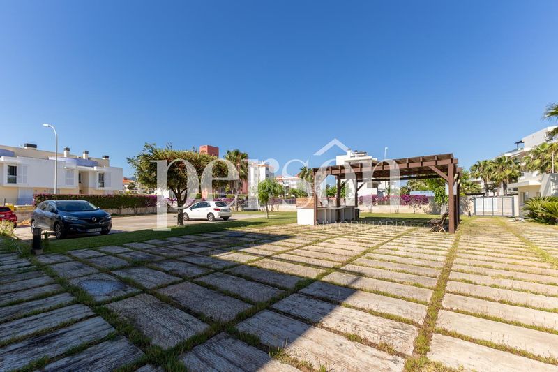 Foto 9f26b58f-231d-4aac-8557-f9306cca8900. Planta baixa amb aparcament piscina a Verger (el)