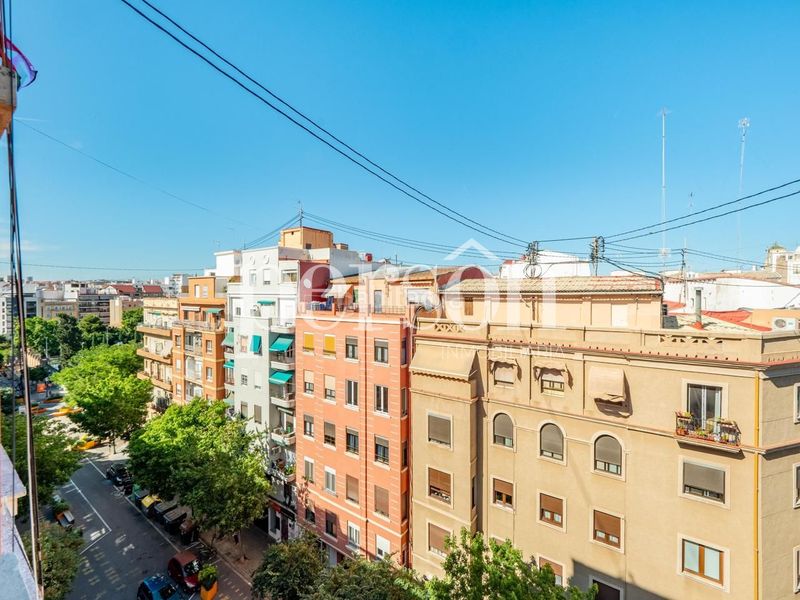 Foto c0b1f0b1-c8db-4371-9ad4-cfc317443fa5. Àtic a La Petxina Valencia