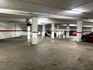 Parking coche en Alaquàs. Se vende lote de plazas de garaje y trasteros en alaquas