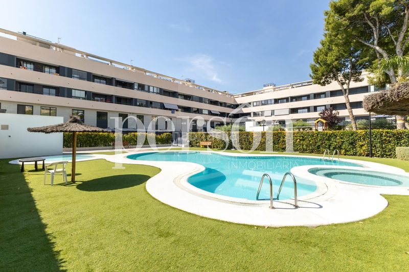 Foto c755f18e-43dd-436d-85de-43ac25ec1dc2. Àtic amb aparcament piscina a Parc Central Torrent