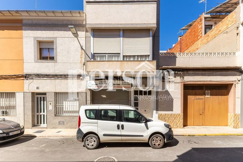 Foto 15289774-db3d-446a-9426-07189d99f27d. Pis a Sueca Sueca