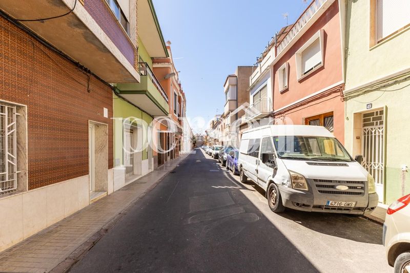 Foto 5fa3a1db-30c9-48db-824c-bb0034b66545. Pis a Sueca Sueca