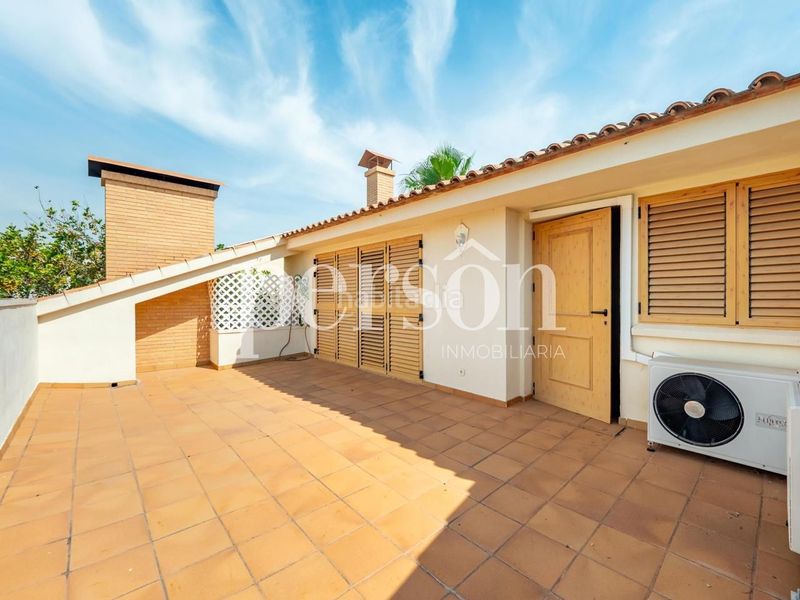 Foto b5bc75b2-cdcb-4099-980e-cb68883104a4. Casa amb calefacció aparcament piscina a Rocafort