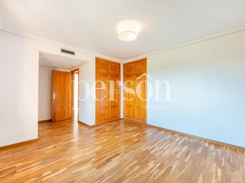 Foto e20917de-a52a-498d-b759-622a7c748f34. Casa amb calefacció aparcament piscina a Rocafort