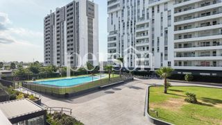 Affitto Appartamento in Malilla. Piso con terraza, piscina y garaje en turianova