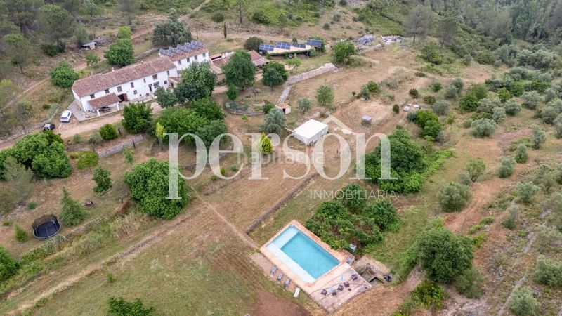 Foto 8e076855-d9ed-42c2-8265-cf88cfe2a355. Casa amb aparcament piscina a Chella