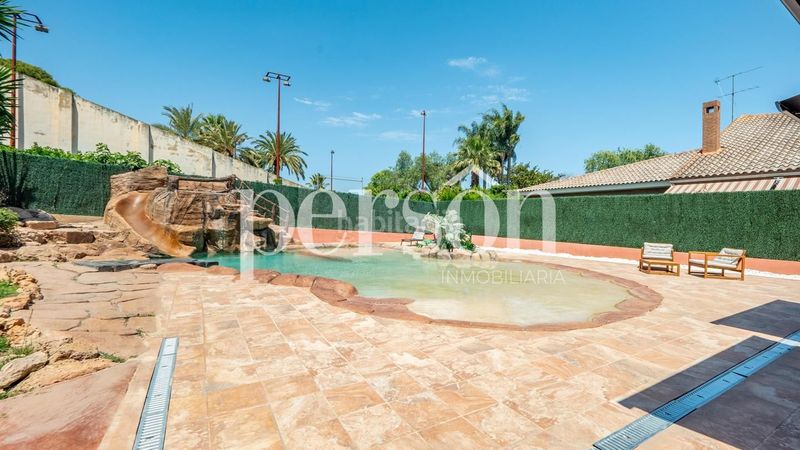 Foto 0cd07409-e4ca-463d-a5aa-3365493cddf1. Casa amb calefacció aparcament piscina a La Cañada Paterna