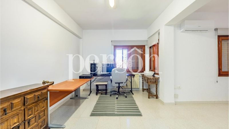 Foto 4527005d-8489-40e6-b0a5-1139bef45f28. Casa amb calefacció aparcament piscina a La Cañada Paterna