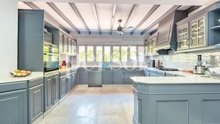 Haus in La Cañada. Exclusivo chalet independiente con gran parcela en montecañada