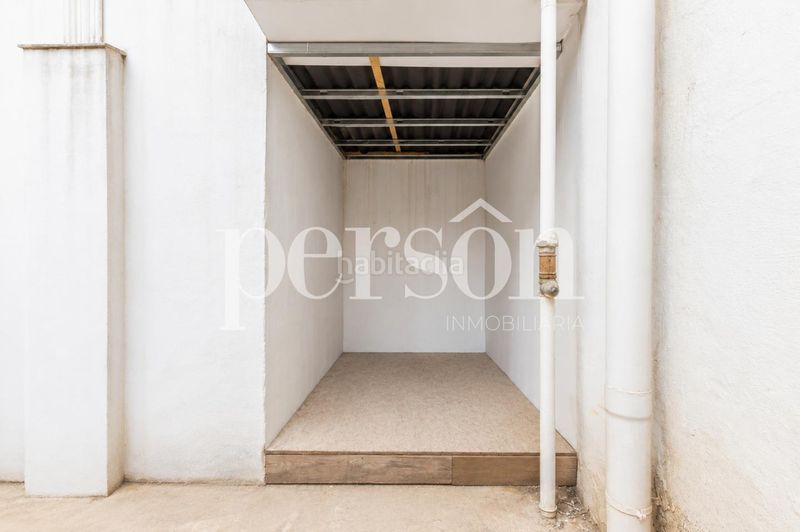 Foto eddfc8da-944d-49a9-81b6-171ee8d60ef7. Local comercial a La Raïosa Valencia