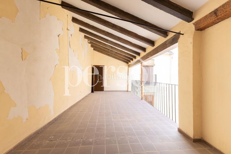 Foto f0d0167b-fc36-433b-8ffa-6d50591bb3d5. Casa a Enguera