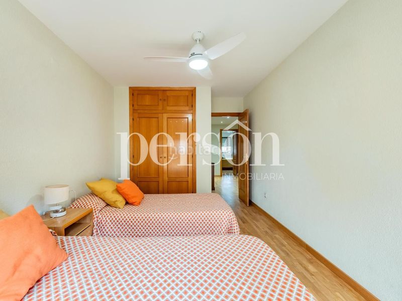 Foto bc93c840-79fb-4737-bdcb-e21bc51f3a70. Pis a Russafa Valencia