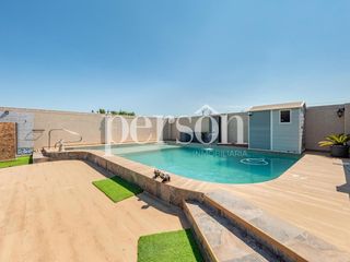 Casa  N�mero 2 n�cleo 25. Chalet independiente de 3 habitaciones en torrent