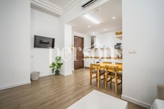 Piso en Sant Francesc. Lote de 3 estudios en rentabilidad en pleno centro de valencia