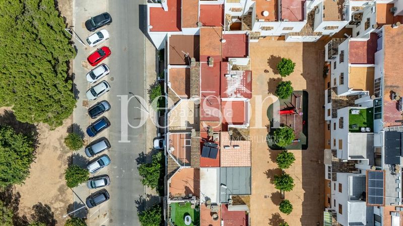 Foto 0e5cca8b-6577-4117-98ee-339c4082f4c9. Casa amb aparcament a Catarroja