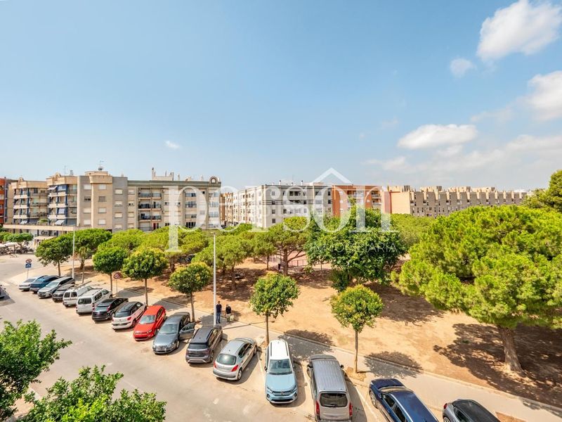 Foto ec18bac6-bea7-4e88-a993-92ac04db339d. Casa amb aparcament a Catarroja