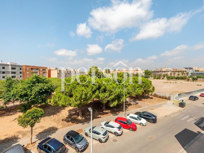 Foto f859dce8-a1b4-4267-b70c-322e9e1f8b66. Casa amb aparcament a Catarroja