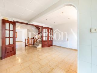 Casa en Exposici�. Adosado a la venta en catarroja