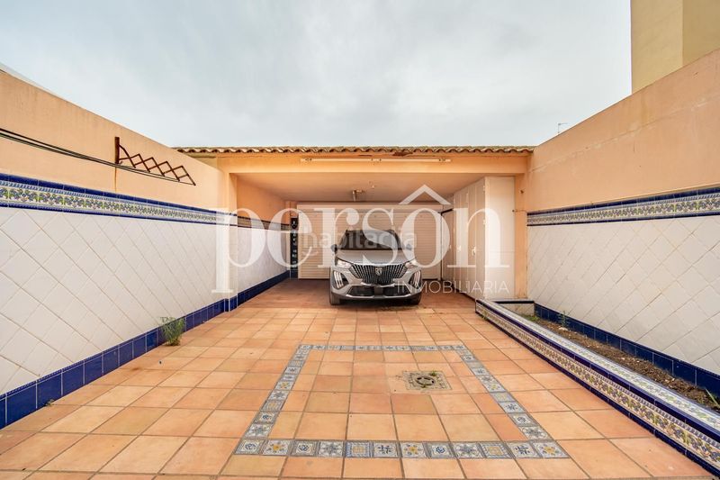 Foto 54ddcd71-89f7-4ab5-b372-15714ce96ca7. Casa amb aparcament a Pinedo Valencia