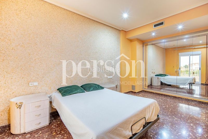 Foto e0a23f73-c2c9-4e30-99d1-230a30c1b44f. Casa amb aparcament a Pinedo Valencia
