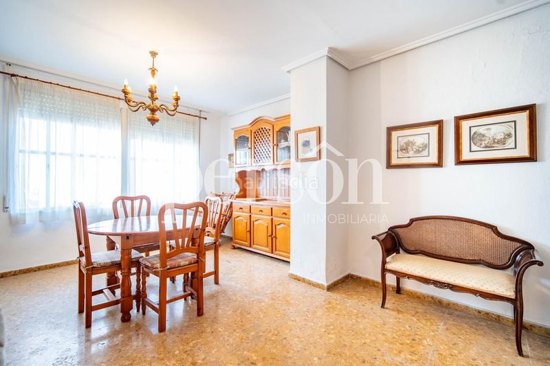 Foto 9cd9c3b2-fa62-404f-bbc1-e5233ae08e62. Planta baixa a Centro Ciudad Paterna