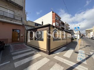 Local Comercial a Ondara. Bajo con negocio y licencia de bar activo