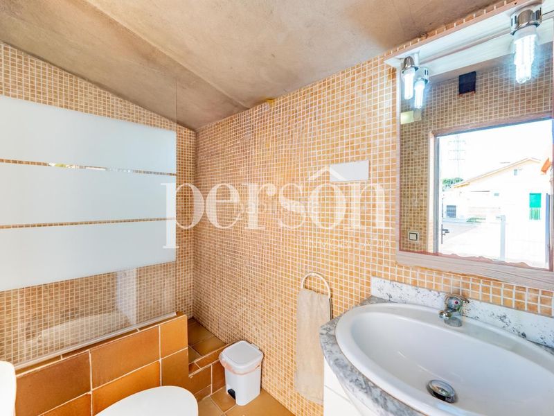 Foto b13e9629-e3a9-4a3d-ac50-936a5cdff2a0. Casa amb aparcament piscina a Polígono del Aeropuerto Manises