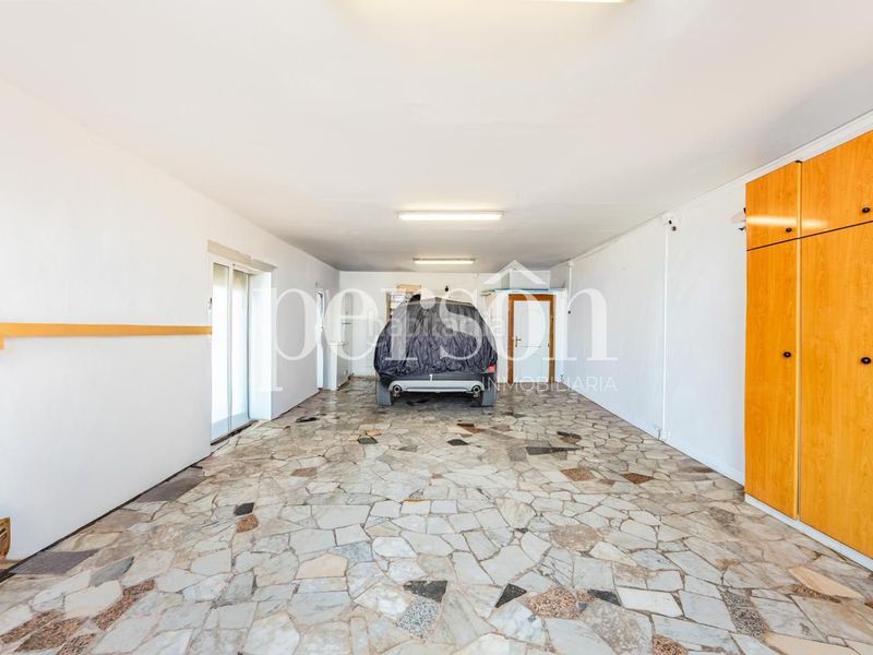 Foto f574f88b-9a2e-4447-9b3e-429fb5575726. Casa amb aparcament piscina a Polígono del Aeropuerto Manises