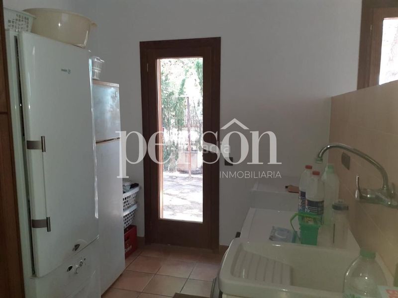 Foto 86efebde-13ba-4d81-952a-81529b12f019. Casa amb piscina a Monserrat