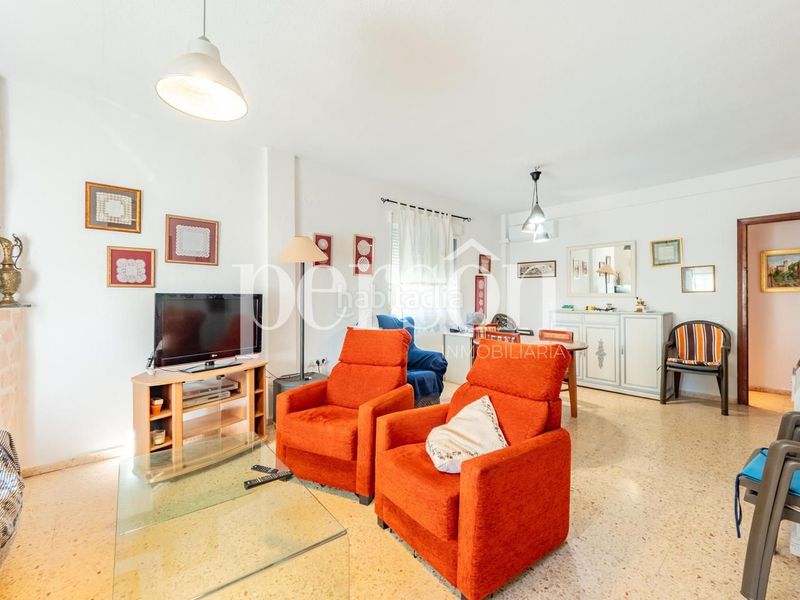 Foto 5c2aa849-d7fe-4d52-8fcd-2215c1ab3dd7. Casa amb piscina a La Conarda-Montesano Bétera